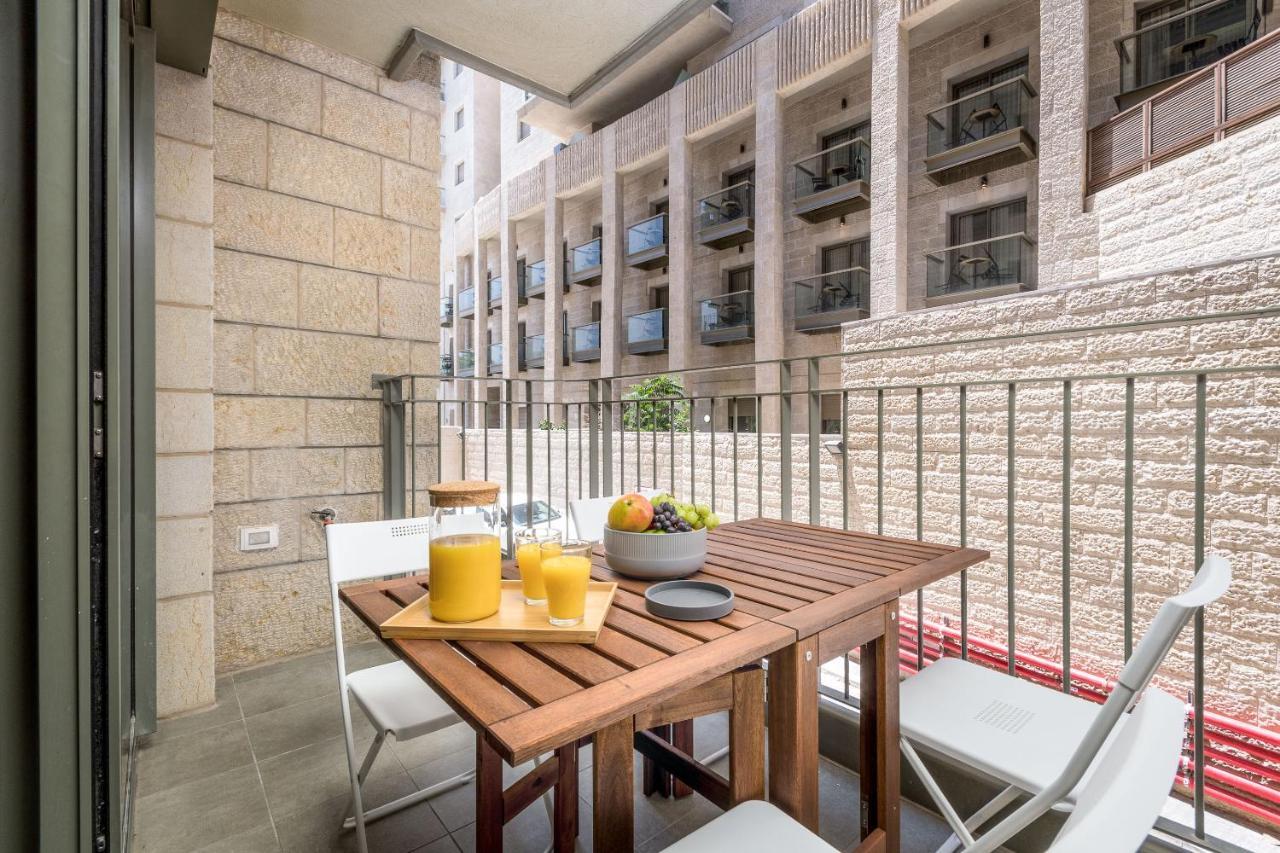 Haneviim Boutique - Mamilla Area Sea-U Yerusalem Bagian luar foto