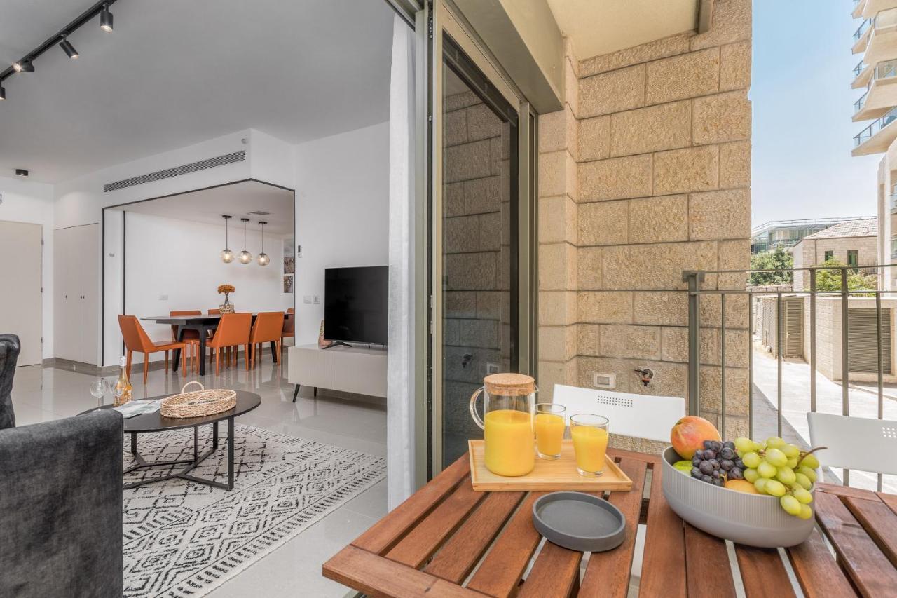 Haneviim Boutique - Mamilla Area Sea-U Yerusalem Bagian luar foto