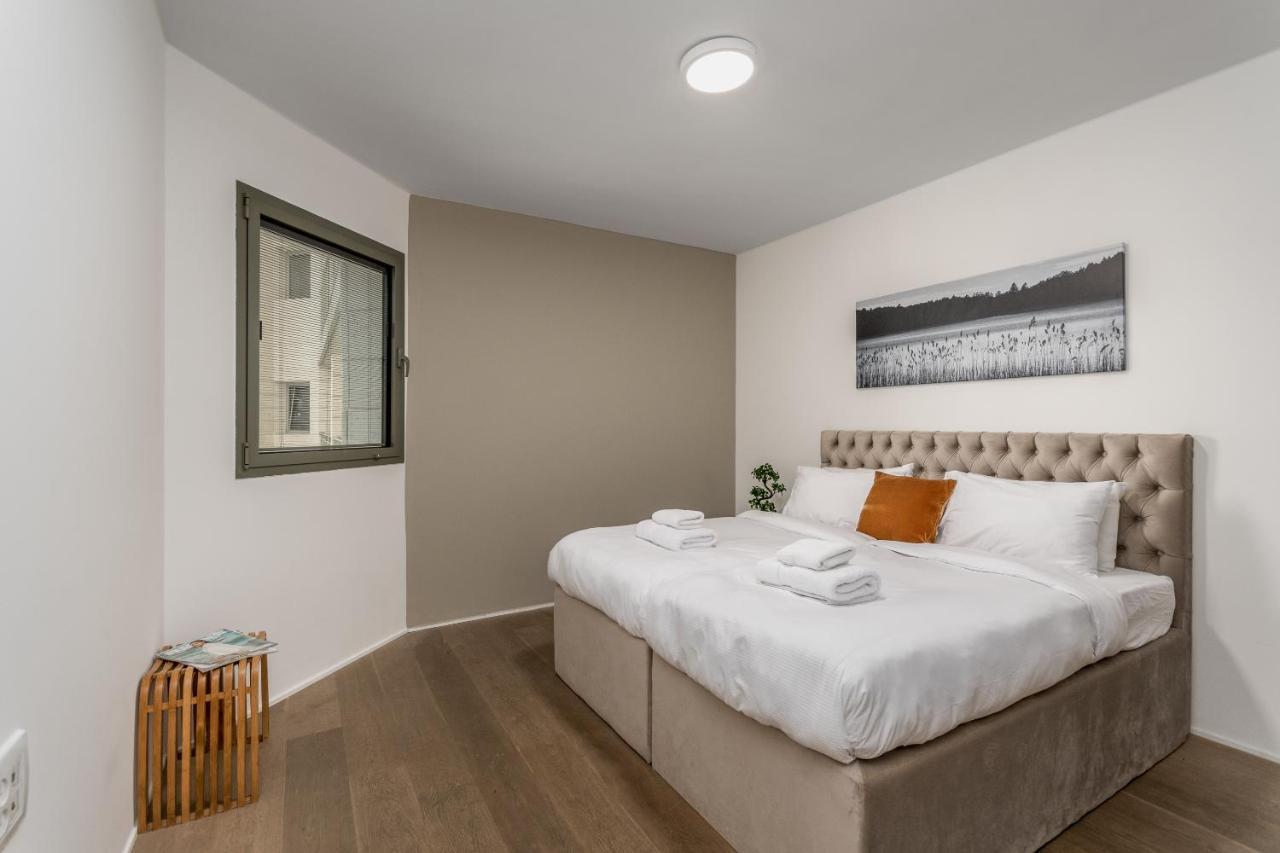 Haneviim Boutique - Mamilla Area Sea-U Yerusalem Bagian luar foto