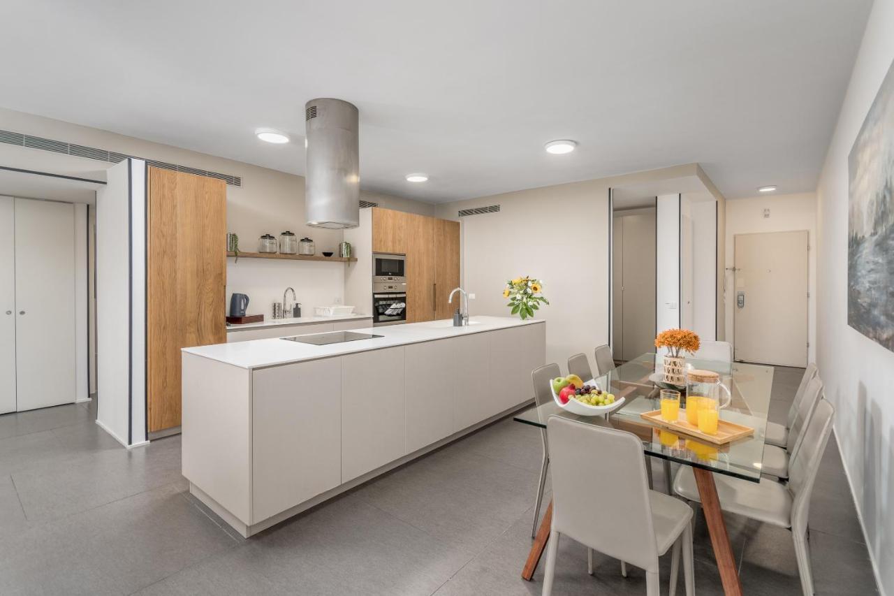 Haneviim Boutique - Mamilla Area Sea-U Yerusalem Bagian luar foto
